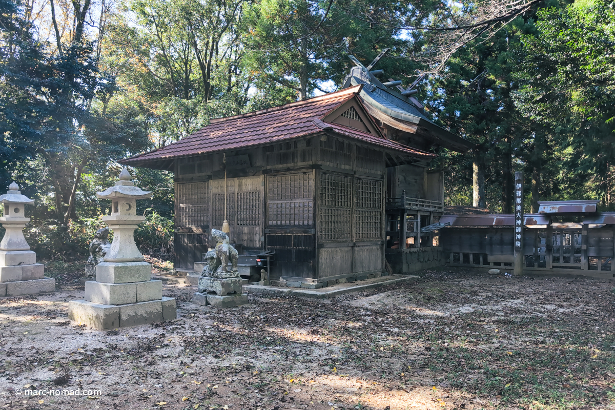 久米神社の本殿